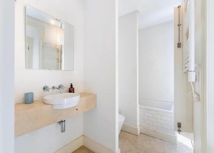 Colosseum Building - Betha * Lisboa