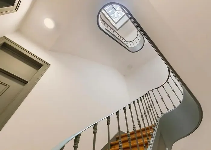 Colosseum Building - Betha Lisbon