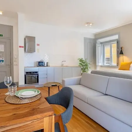 Colosseum Building - Betha *