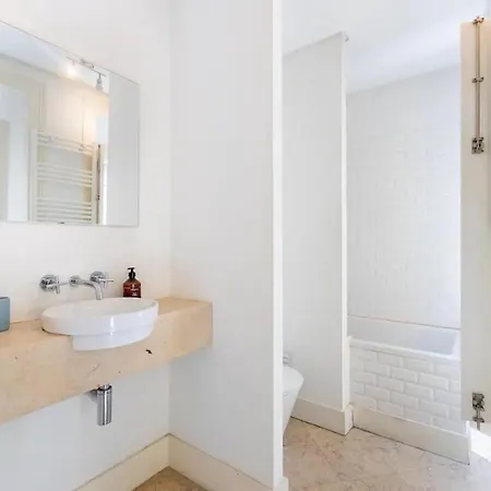 Colosseum Building - Betha * Lisboa