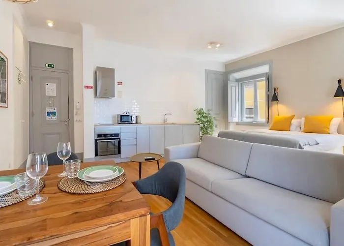 Colosseum Building - Betha *