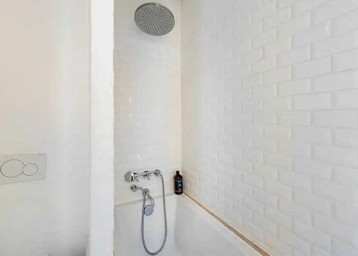 Colosseum Building - Betha * Lizbona